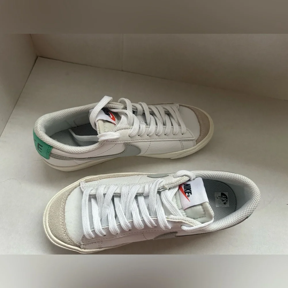 Nike Blazer Low 77 Vintage ‘White Grey Light Menta’ Size 3.5Y
